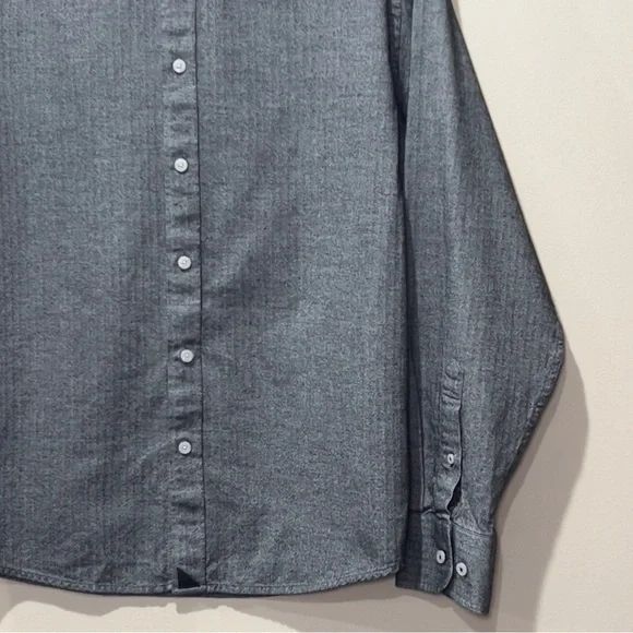 UNTUCK IT Large Slim Fit Light Flannel Chevron Gray Button Downs. 100% Cotton. - Picture 8 of 9
